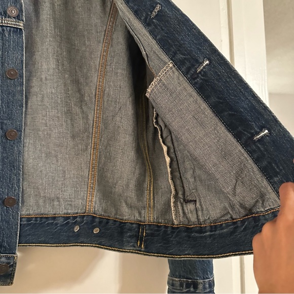 Levi’s 90s Denim Trucker Jacket in Mayze - Picture 8 of 12